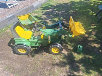 Grote John Deere trekker traptrekker. Heeft wat liefde nodig beschikbaar voor biedingen