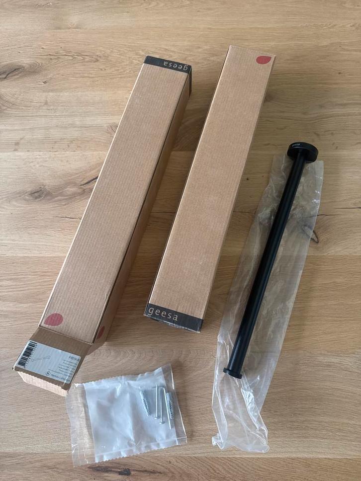 Geesa Nemox handdoekhouder zwart (2 stuks), Huis en Inrichting, Badkamer | Badtextiel en Accessoires, Nieuw, Handdoekenrek, Zwart