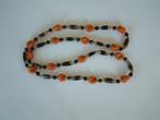 oud  snoer nr.2 oranje met bruin kralen, Sieraden, Tassen en Uiterlijk, Antieke sieraden, Ophalen of Verzenden, Ketting