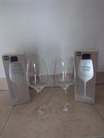 Witte wijn glazen - twee stuks, Verzamelen, Glas en Borrelglaasjes, Overige typen, Ophalen of Verzenden, Zo goed als nieuw