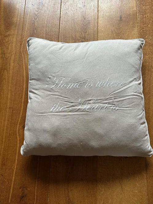 Groot Sier / Zit Kussen met binnen kussen., Huis en Inrichting, Woonaccessoires | Kussens, Zo goed als nieuw, Beige, Vierkant
