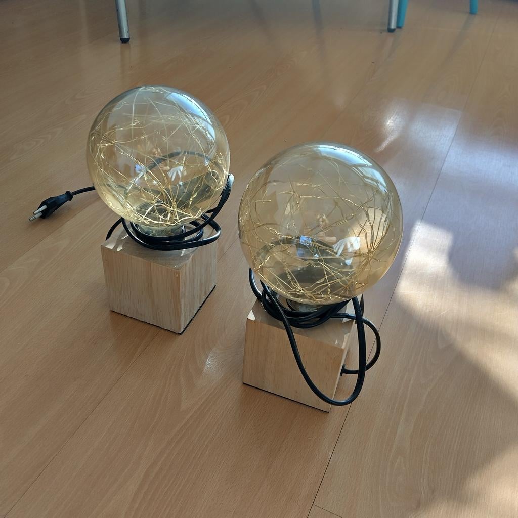 Bijzondere lamp met LED snoertjes en houten voet, Huis en Inrichting, Ophalen, Zo goed als nieuw, Minder dan 100 cm, Modern