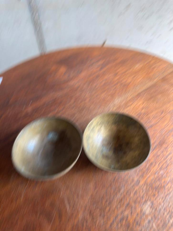 Set van 2 gegraveerde messing bakjes – Indiaas decoratief, Antiek en Kunst, Antiek | Koper en Brons, Ophalen of Verzenden