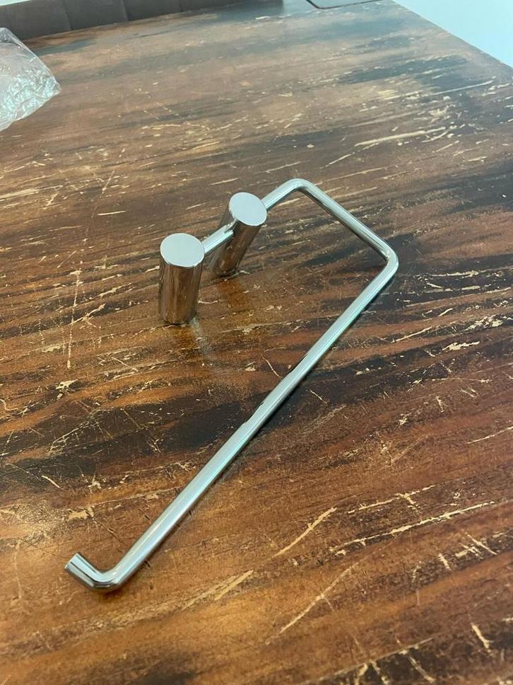 Reserve toiletrolhouder | Zilver grijs | Wandmontage | ZGAN, Huis en Inrichting, Badkamer | Badtextiel en Accessoires, Zo goed als nieuw