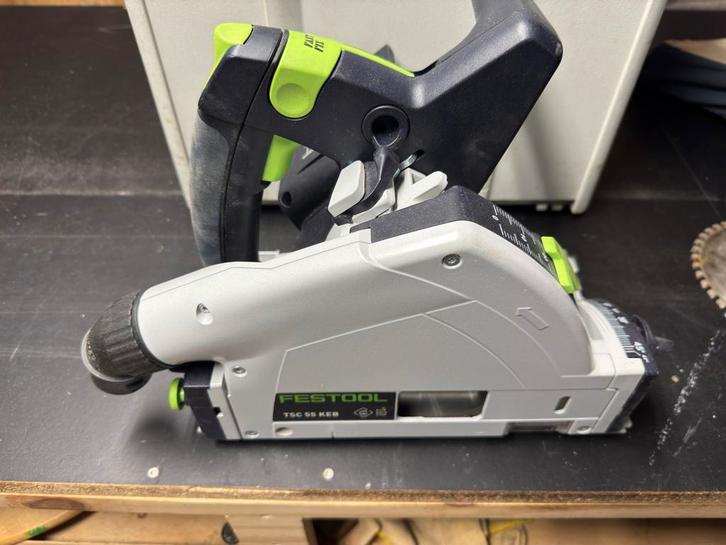 Festool TSC 55 K Invalzaag Body - Accu, Doe-het-zelf en Verbouw, Gereedschap | Zaagmachines, Zo goed als nieuw, Invalzaag, 600 tot 1200 watt