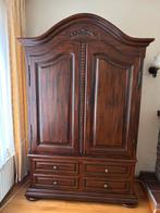 Mooie noten houten toogkast tegen ieder aannemelijk bod, Huis en Inrichting, Kasten | Buffetkasten, Ophalen, Gebruikt, 200 cm of meer