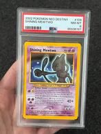Pokémon PSA 8 Shining Mewtwo #109 Neo Destiny, Ophalen of Verzenden, Zo goed als nieuw, Losse kaart, Foil