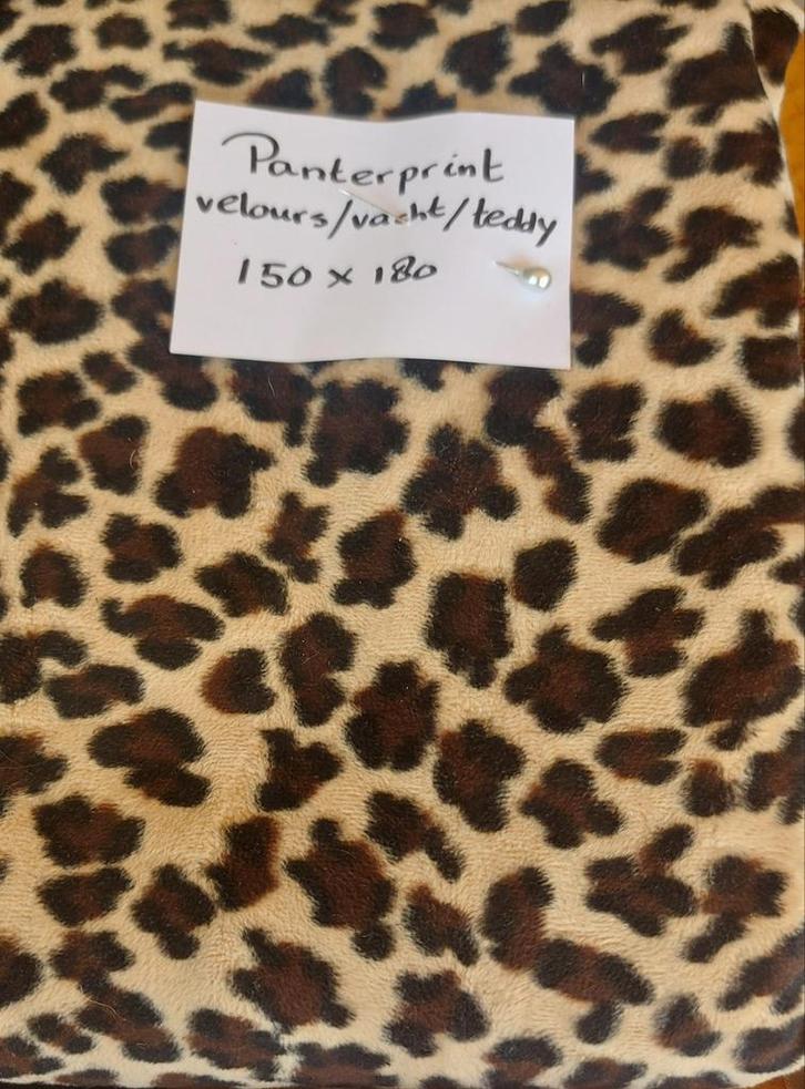 Nieuwe lap Panterprint, Hobby en Vrije tijd, Stoffen en Lappen, Nieuw, Katoen, 30 tot 120 cm, 30 tot 200 cm, Ophalen of Verzenden