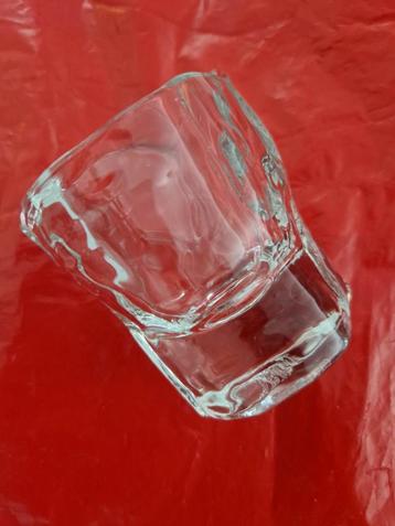 4 aparte / unieke shotglaasjes. Borrelglazen.. Nieuw. beschikbaar voor biedingen