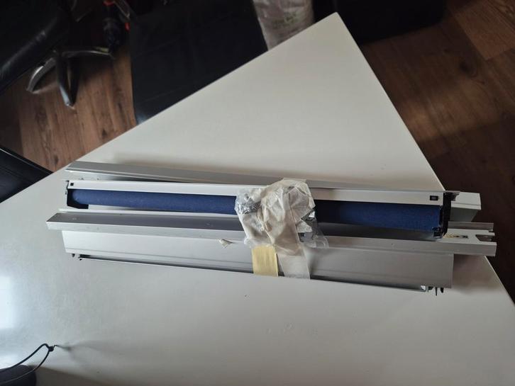 2 Gordijnen voor velux dakramen, Huis en Inrichting, Stoffering | Gordijnen en Lamellen, Zo goed als nieuw, Minder dan 100 cm