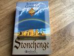 Bernard Cornwell - Stonehenge ongelezen, Boeken, Fantasy, Ophalen of Verzenden, Zo goed als nieuw, Bernard Cornwell