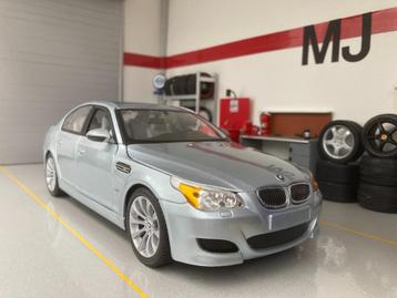 BMW M5 (E60) 1:18 Maisto OVP MJ beschikbaar voor biedingen