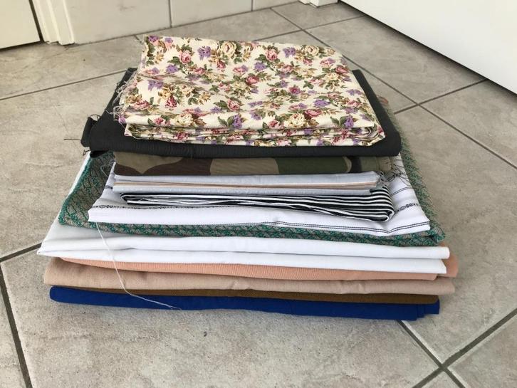 Lappen stof voornamelijk katoen, Hobby en Vrije tijd, Stoffen en Lappen, Nieuw, Katoen, 30 tot 120 cm, 30 tot 200 cm, Overige kleuren