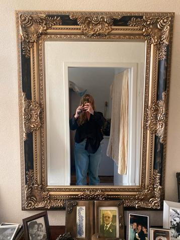 Spiegel beschikbaar voor biedingen