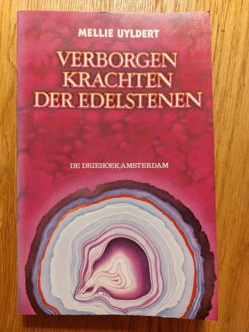 M. Uyldert - Verborgen krachten der edelstenen beschikbaar voor biedingen