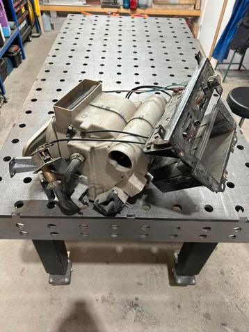 Volvo 240 kachel unit beschikbaar voor biedingen