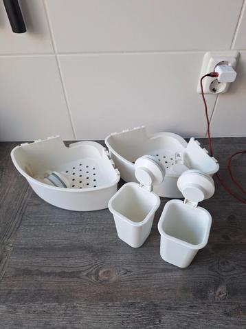 IKEA Hoekbakken & Bakjes - Badkamer Organisatie beschikbaar voor biedingen