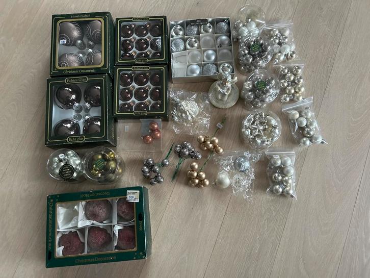 Kerstballen en decoratie - Grote partij!, Diversen, Kerst, Nieuw, Ophalen of Verzenden
