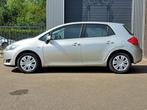 Toyota Auris 1.6-16V Sol Automaat|Cruise|Airco, Auto's, Gebruikt, 4 cilinders, Startonderbreker, 1240 kg