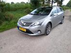 TOYOTA Avensis Wagon 2.2 D-CAT Executive Business Panoramic, Auto's, Toyota, Voorwielaandrijving, Euro 5, Beige, 4 cilinders