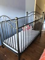 Gietijzeren baby peuter bed, Kinderen en Baby's, Babywiegjes en Ledikanten, Ophalen, Zo goed als nieuw, Ledikant