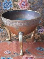 Mooie zware antieke Oosterse offerkom van brons 20,4 cm.