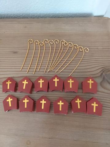 Sinterklaas: 12 mijters en stafjes om bv gebak op te leuken beschikbaar voor biedingen