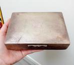 verzilverde 'Aristocrat' sigarettendoos, Verzamelen, Ophalen of Verzenden, Sigarenbandjes