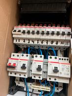 ABB Groepenkast met Automaten & Aardlekschakelaars, Doe-het-zelf en Verbouw, Elektra en Kabels, Ophalen of Verzenden, Gebruikt