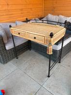 Mooi rotan bureau met metalen poten, Gebruikt, 100 tot 150 cm, Rechthoekig, 50 tot 100 cm