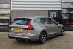 Volvo V60 2.0 T5 Momentum € 26.950,00, Auto's, Automaat, 4 cilinders, 92 €/maand, Zilver of Grijs