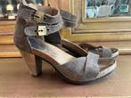Scholl sandalen met hak maat 37 leer ook het voetbed, Ophalen of Verzenden, Zo goed als nieuw, Sandalen of Muiltjes