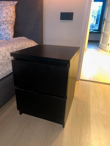 Twee Ikea Malm nachtkastjes