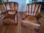 Twee comfortabele leren Chesterfield fauteuils, Huis en Inrichting, Fauteuils, Ophalen, Gebruikt, Minder dan 75 cm, Vintage