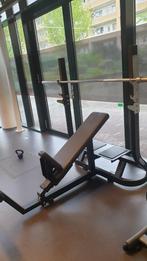 Technogym Incline bank voor bankdrukken, Sport en Fitness, Fitnessmaterialen, Borst, Fitnessbank, Zo goed als nieuw, Ophalen