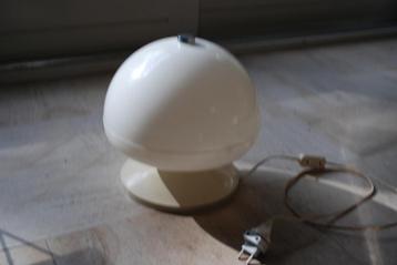 jaren '60 mushroom tafellamp beschikbaar voor biedingen