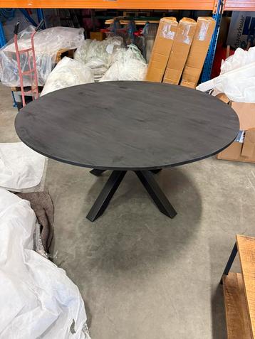 Opruim aktie nieuwe mango houten eettafels beschikbaar voor biedingen