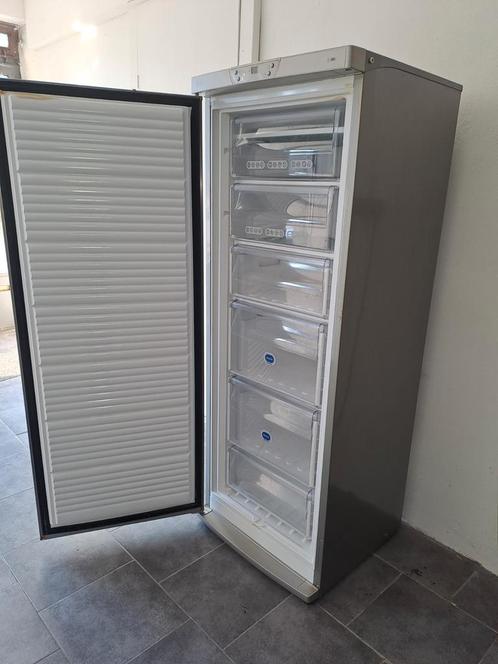 Whirlpool vrieskast, Witgoed en Apparatuur, Vriezers en Diepvrieskisten, Gebruikt, Vrijstaand, Vrieskast, 60 tot 90 cm, Energieklasse A of zuiniger