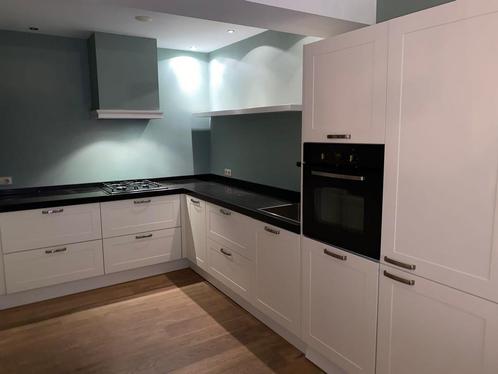 Complete Hoekkeuken + Graniet + Apparatuur + GEDEMONTEERD, Huis en Inrichting, Keuken | Complete keukens, Hoekkeuken, Crème, Graniet of Steen