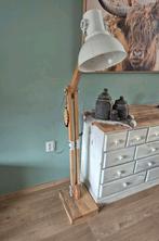 Vloerlamp wit metaal met hout, Ophalen, Zo goed als nieuw, Metaal, 150 tot 200 cm