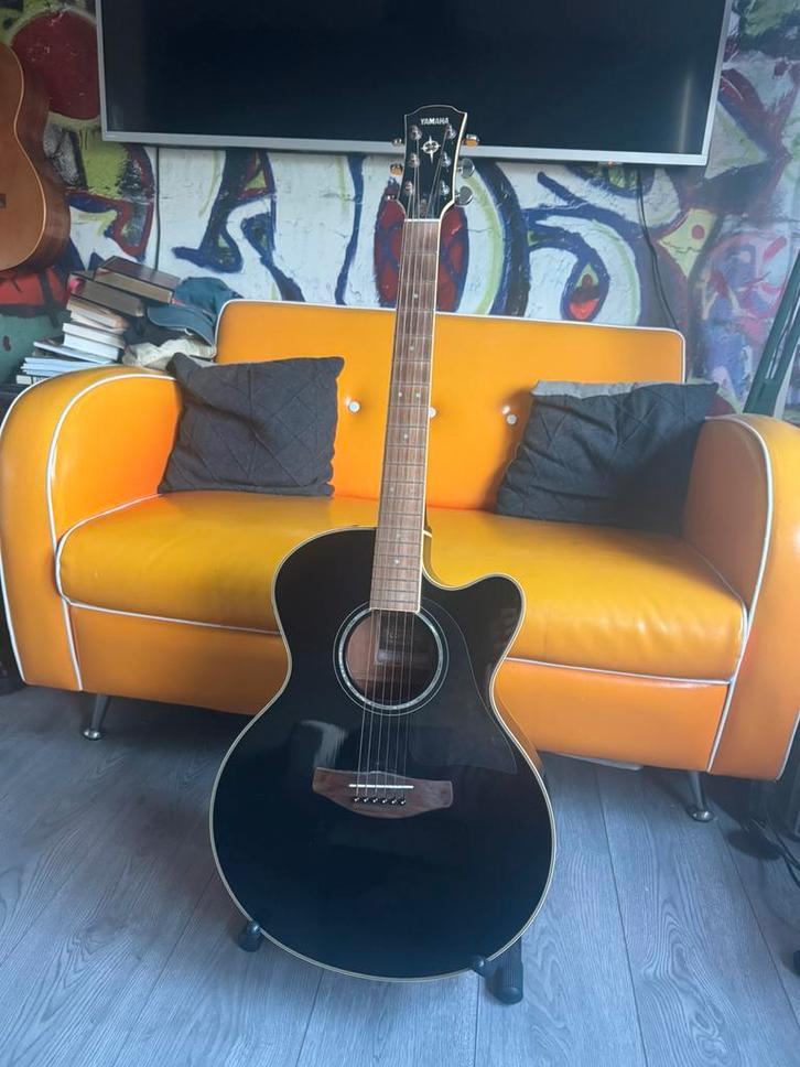 Yamaha CPX700 Black – Compass Series – Nieuwstaat, Muziek en Instrumenten, Snaarinstrumenten | Gitaren | Akoestisch, Zo goed als nieuw