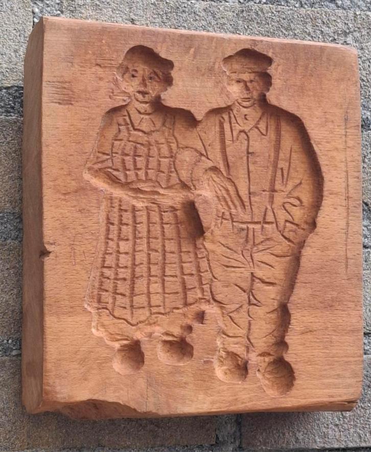 Speculaas. Hardhout.  Boer en boerin. 16.5/19.5 cm, Antiek en Kunst, Curiosa en Brocante, Ophalen
