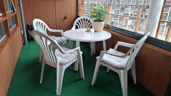 4 Hartman Tuinstoelen/ Kuipstoelen (stapelbaar), Tuin en Terras, Tuinstoelen, Gebruikt, Kunststof, Stapelbaar, Ophalen