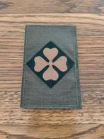 NL KL 4 e divisie patch , gvt , velcro, Verzamelen, Militaria | Algemeen, Verzenden, Landmacht, Nederland, Embleem of Badge