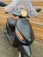 Piaggio zip 2016, Fietsen en Brommers, Scooters | Piaggio, Ophalen of Verzenden, Zo goed als nieuw, Benzine, Zip