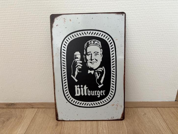 Zeldzaam vintage Bitburger bier reclamebord, Verzamelen, Biermerken, Zo goed als nieuw, Reclamebord, Plaat of Schild, Overige merken