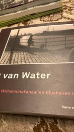 Weg van Water.Wilhelminakanaal en Piushaven in Tilburg, Boeken, Geschiedenis | Stad en Regio, Ophalen of Verzenden, Zo goed als nieuw