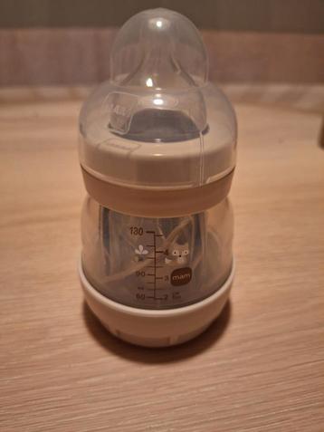 MAM Fles met Speen beschikbaar voor biedingen
