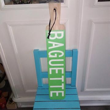 Broodplank lichtgroen om een Baguette te serveren beschikbaar voor biedingen