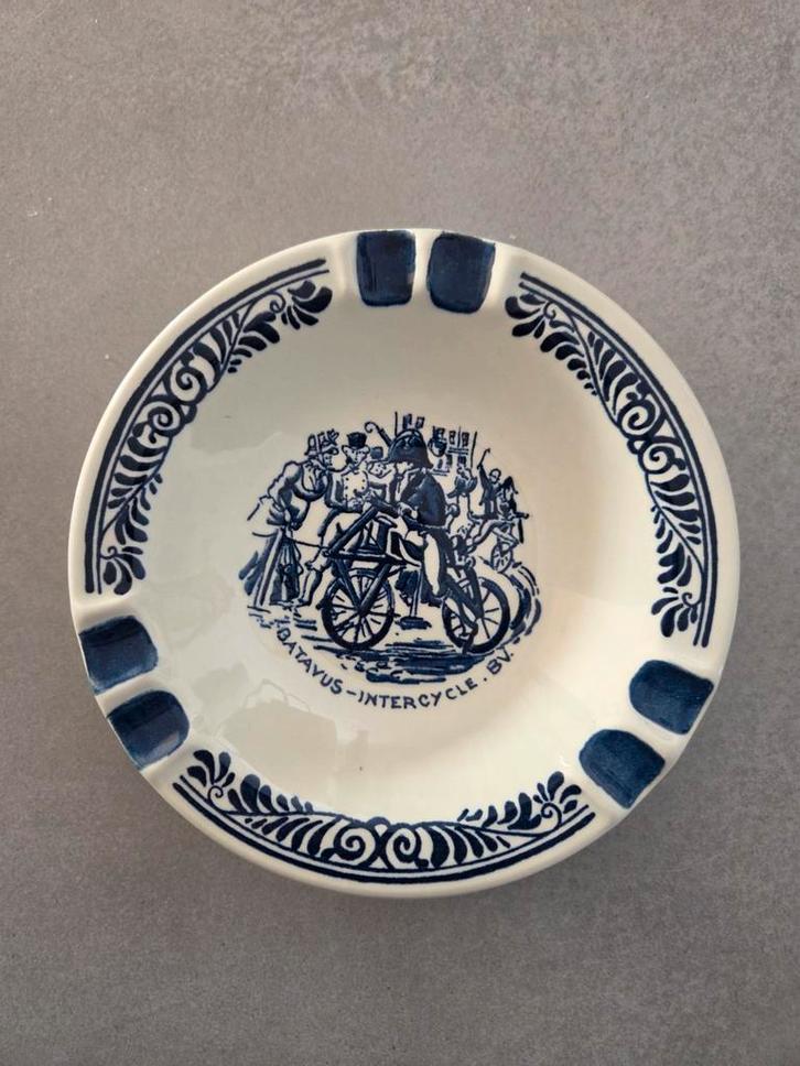 Batavus Asbak -blauw delfts blauw  Reclame Object, Antiek en Kunst, Antiek | Schalen, Ophalen of Verzenden